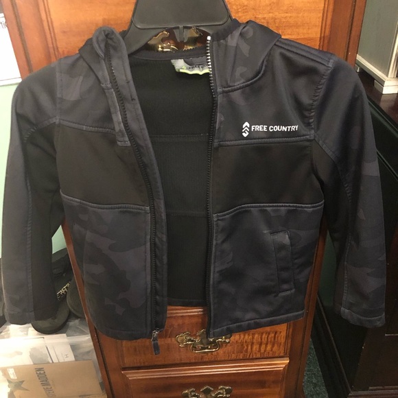 EUC Free Country Youth Boys Zip Up Hooded Jacket w/ 2 Pockets - Picture 1 of 6